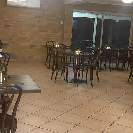 Wild Scotsman Motor Inn Gin Gin Qld Exterior photo