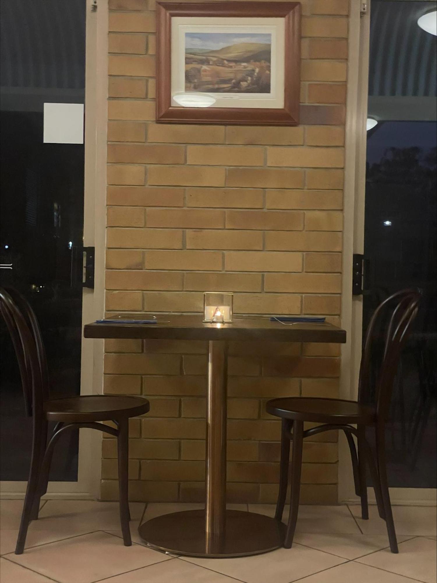Wild Scotsman Motor Inn Gin Gin Qld Exterior photo